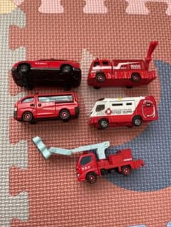 トミカ ミニカーセット 5台 消防車・救急車・はしご車のサムネイル