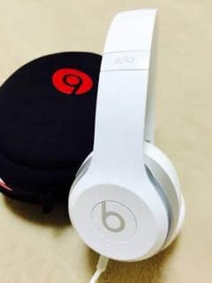 Beatsヘッドホンのサムネイル