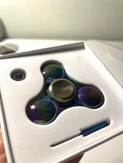 Beyeah ハンドスピナー レインボーのサムネイル