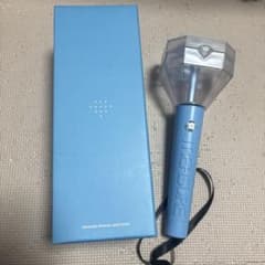 TREASURE OFFICIAL LIGHT STICK ペンライトのサムネイル