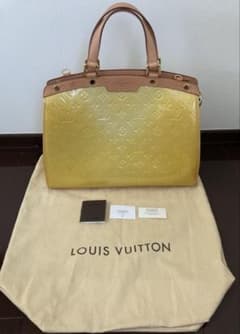【Louis Vuitton】　ルイヴィトン ヴェルニ ブレア　イエローのサムネイル