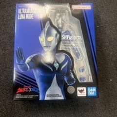 S.H.Figuarts ウルトラマンコスモス ルナモードのサムネイル