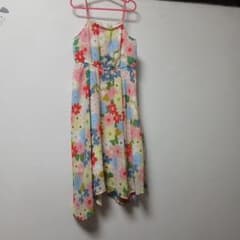 H&M 花柄ノースリーブワンピースのサムネイル