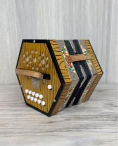 ドイツ製アコーディオン Scholer コンサーティーナ - メルカリ