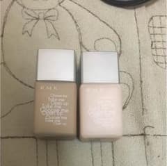 RMK メイクアップベース • リクイドファンデーション102のサムネイル
