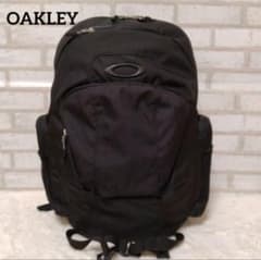 未使用 OAKLEY ノートPCリュックarchive 廃盤 マルチポケット - メルカリ
