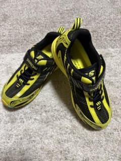 s_sy様専用　SYUNSOKU キッズシューズのサムネイル