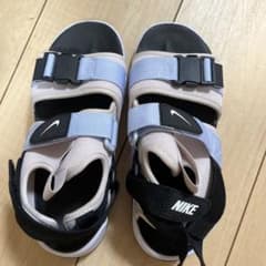 NIKE キャニオン　サンダルのサムネイル