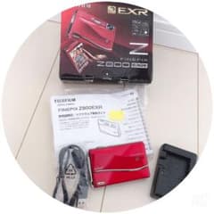 処分価額！早い者勝ち！富士フイルムデジカメ★のサムネイル