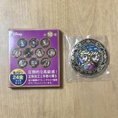 アナと雪の女王 金バッジ - メルカリ