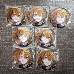 クロノヴァ うるみや 缶バッジ Momentum 7点セット - メルカリ