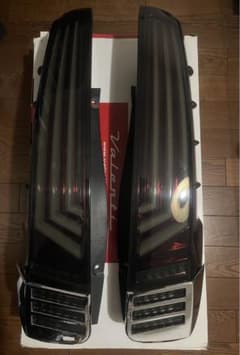 80系 ノア ヴォクシー ヴァレンティ LEDテールランプのサムネイル