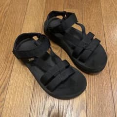 TEVA サンダル　レディースのサムネイル