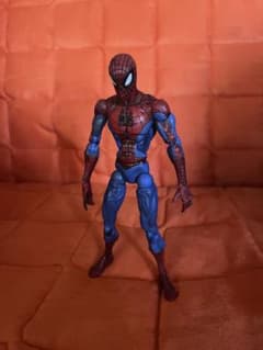 トイビズ スーパーポーザブルスパイダーマン マーベルレジェンド