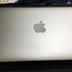 最終値下げ。MacBook air 11-inchのサムネイル