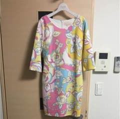 ドレスのサムネイル