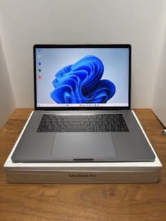 美品❗️MacBook Pro 2017 15in i7&16GB&512GB - メルカリ