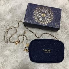 箱ありCHANEL ホリデー 2025クリスマスコフレ ネイビーラメ限定ポーチ