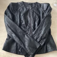 ZARA BASIC ブラックレザージャケットのサムネイル