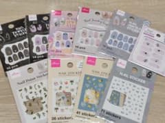 【新品未使用多】 ダイソー ネイルシール 10枚 まとめ売り 百均のサムネイル