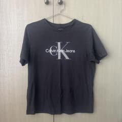 カルバンクラインTシャツのサムネイル