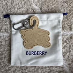 BURBERRY キーホルダー チャームのサムネイル