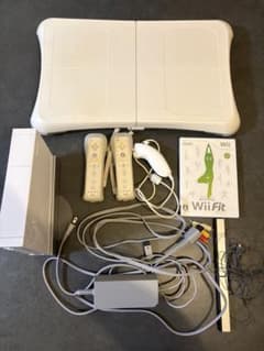 Nintendo Wii本体 + Wii Fit + ソフト セット - メルカリ