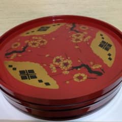 丸盆 2枚セット 朱塗 梅柄 漆器風のサムネイル