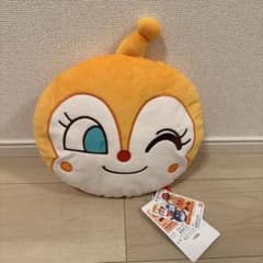 新品未使用　ドキンちゃん 顔型クッション ぬいぐるみ タグ付きのサムネイル