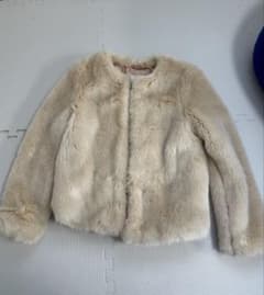 Bershka フェイクファーコートのサムネイル