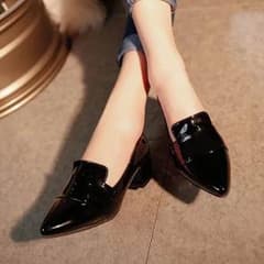【値下げ・セール・新品未使用】ローファーパンプス黒23.5cm〜24cmのサムネイル