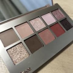hince アイシャドウパレットのサムネイル