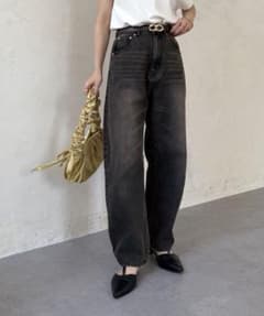 Thevon カーブデニムパンツ　ダークブラウンのサムネイル