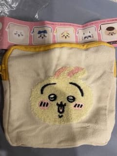 ちいかわ　うさぎ　もこもこポーチのサムネイル