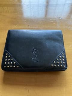 値下:レア！イブサンローラン  YSL 2つ折り財布 スタッズのサムネイル
