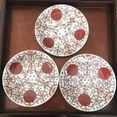 kitty様リクエスト　古伊万里　赤玉瓔珞文　中皿3客　17cm kitty様リクエスト 古伊万里 赤玉瓔珞文 中皿3客 17cm - メルカリ