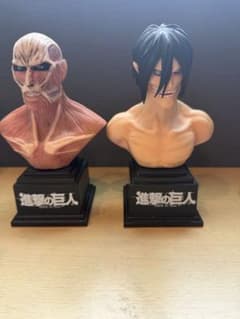 進撃の巨人 胸像 フィギュア 2体セットのサムネイル