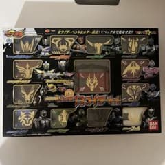 仮面ライダー龍騎 変身ベルトVバックル 13ライダーセット トイザらス