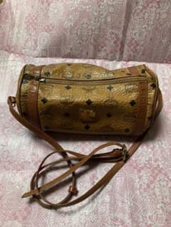 MCMショルダーバックのサムネイル