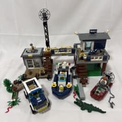 レゴ　シティ　60069 沼地のポリスステーション　LEGOのサムネイル