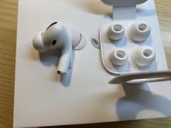 AirPods Pro　右耳　R　片耳 【ししまる様専用】のサムネイル