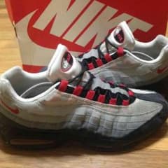 復刻！！AIR MAX95 RED！！のサムネイル