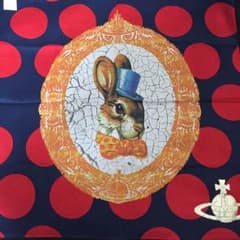 新品タグ付き　ヴィヴィアン・ウエストウッド　うさぎハンカチのサムネイル