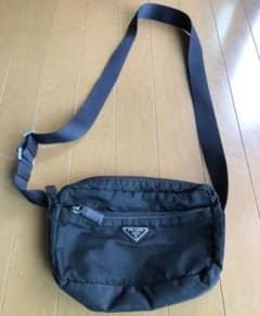 PRADA プラダ ショルダーバッグのサムネイル
