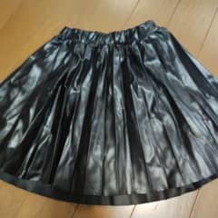 ZARA キッズ フェイクレザー プリーツスカート 110cmのサムネイル