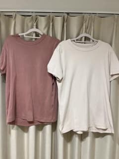 UNIQLO クルーネックTシャツ 2枚セットのサムネイル