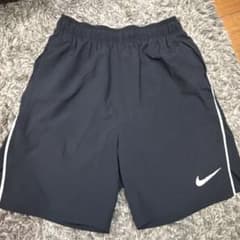 Nike 黒 ハーフパンツ ジュニアのサムネイル