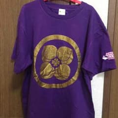 ももクロ 家紋Tシャツ紫のサムネイル