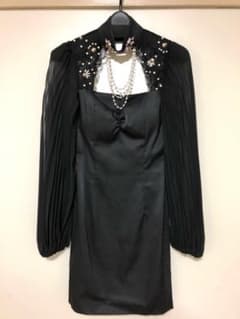 Andy ドレス ワンピース 黒 アクセサリー付きのサムネイル