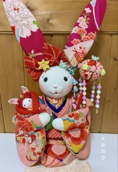 【うさぎの創作人形】耳長うさぎ　ちりめん細工　縮緬細工　うさぎの置物　和風うさぎのサムネイル